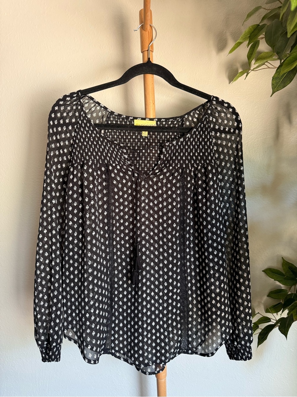 Princess Vera Wang Black Sheer Long Sleeve Blouse Women’s Size Small NWOT